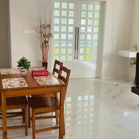 Rajamandiram 3Bhk Ac Apartment In Trivandrum Central Thiruvananthapuram Luaran gambar